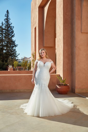 Eddy K Curvy Style #UR130 #4 Ivory/Ivory thumbnail