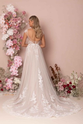 Madi Lane Kirra Style #ML23068 #10 Ivory/Mocha thumbnail