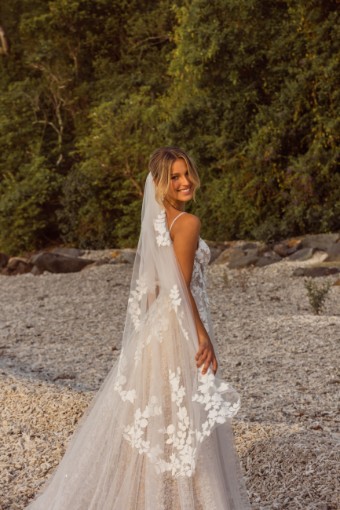 Madi Lane Jenica Style #ML22671 #17 Ivory/Mocha thumbnail