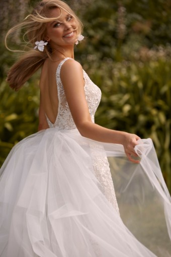 Madi Lane ML15002LM Cayla Style #ML20051 #10 Sand/Ivory thumbnail