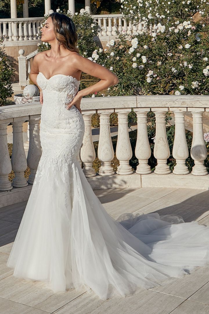 Casablanca Bridal Leanna Default Thumbnail Image