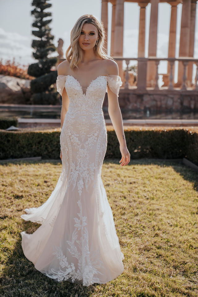 Allure Bridals Style #A1163 Default Thumbnail Image