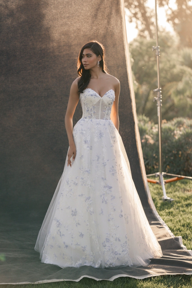 Allure Couture #C722L Default Thumbnail Image