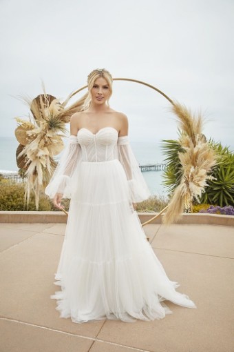 BeLoved by Casablanca CB1-283LB Carson Style #BL382-1 Carson #0 default Ivory/Nude/Ivory thumbnail