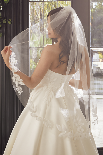 Casablanca Bridal Addison Style #2561 #9 Ivory/Ivory thumbnail