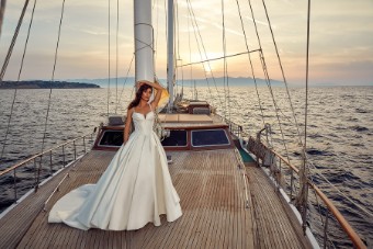 Eddy K Dreams Raina Style #DR2535 #11 Ivory thumbnail