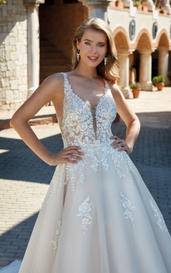 Eddy K Italia Michelle Style #EK1546 #3 default Ivory/Champagne/Dust/Skin thumbnail