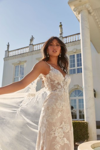 Madi Lane Dahla Style #ML22162LNHBGT #5 Ivory/Mocha thumbnail