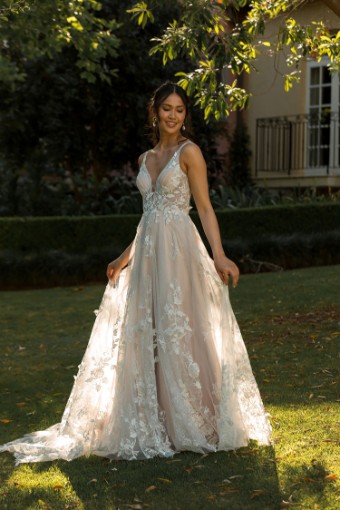 Madi Lane Pippa Style #ML23555 #2 Ivory/Mocha thumbnail