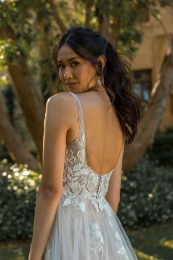 Madi Lane Pippa Style #ML23555 #3 Ivory/Mocha thumbnail
