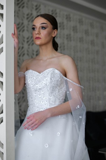 Monsolo Couture Victoria Style #M1312 #3 default Ivory thumbnail