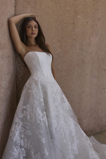 Casablanca Bridal Verona Style #2610 #10 Ivory/Ivory thumbnail