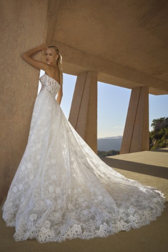 Casablanca Bridal Geneva Style #2621 #11 Black thumbnail