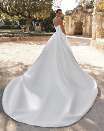 Oksana Mukha Ornella Style #Ornella #1 Ivory thumbnail